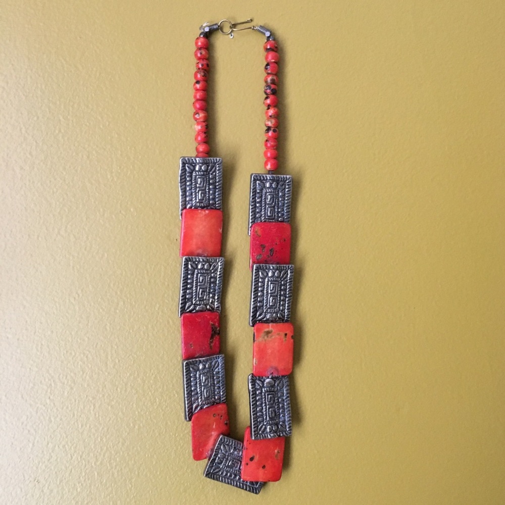 Coral Metal Necklace